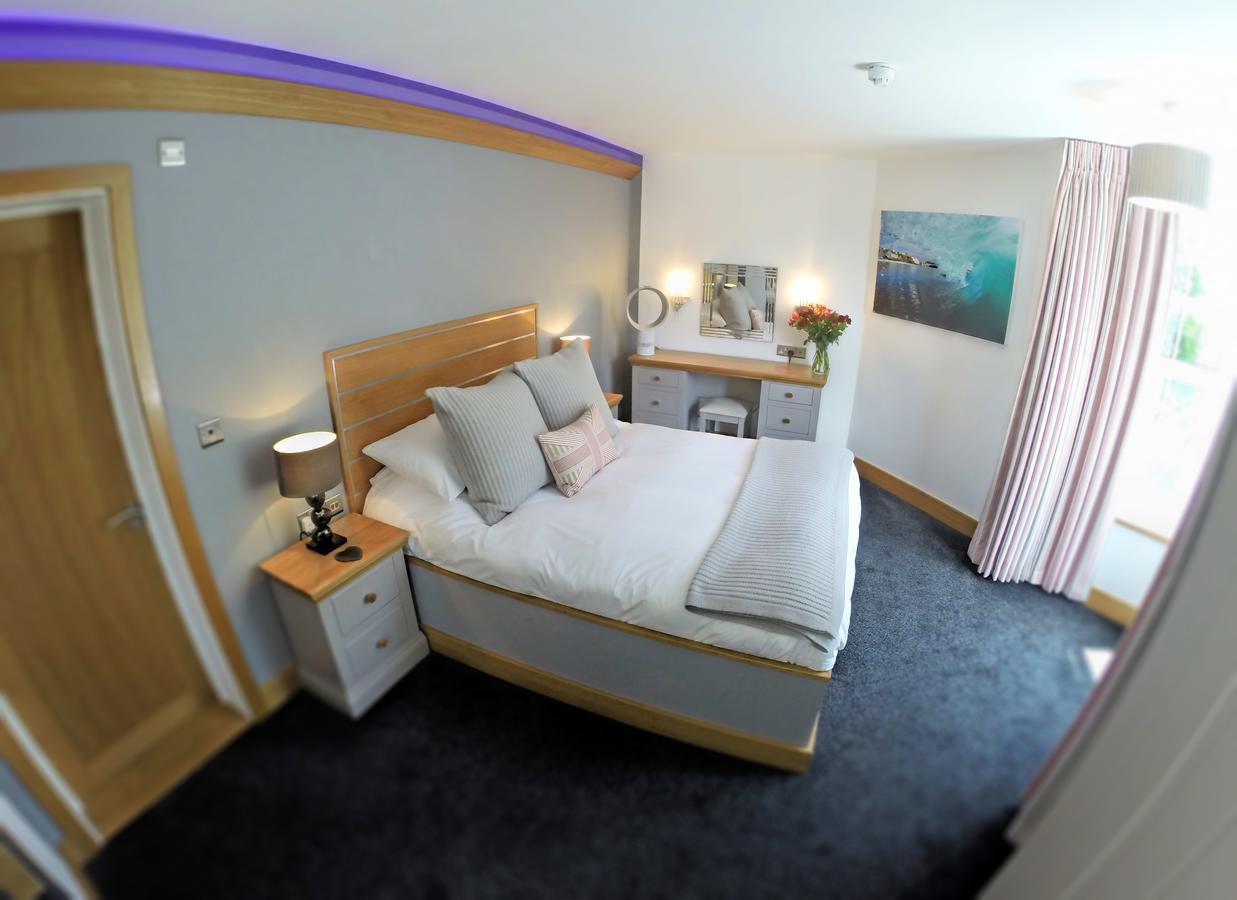 The Oceanic Luxury Aparthotel ฟาลมัธ ภายนอก รูปภาพ