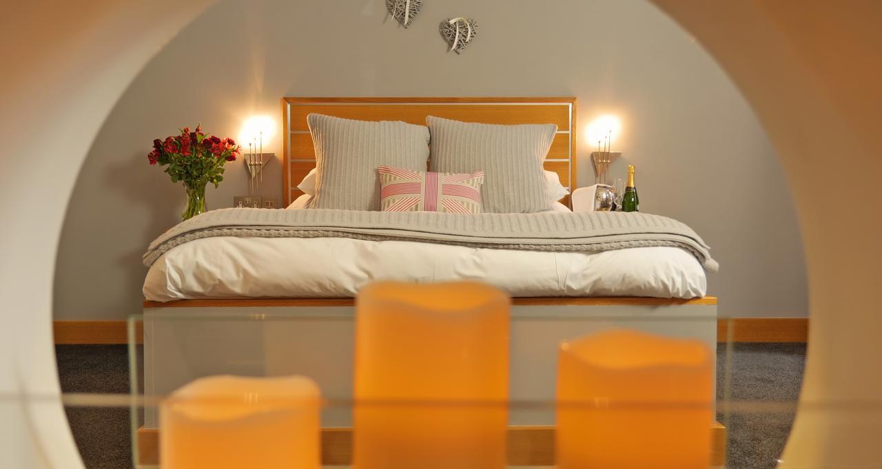 The Oceanic Luxury Aparthotel ฟาลมัธ ภายนอก รูปภาพ